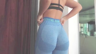 Legging Camel Toe Test