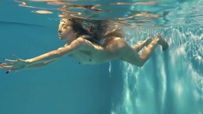 Perfect Body Blonde Teen 18+ Enjoys Naked Swimming