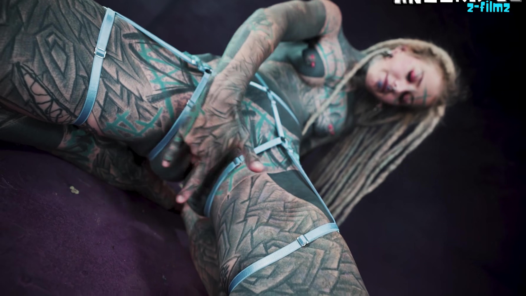 Pierced Alt Chick Sloppy Blowjob And Hardcore Anal